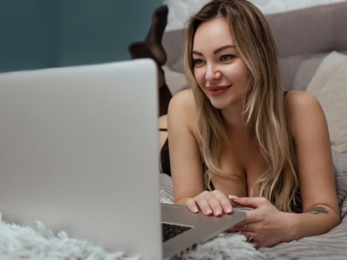 Best Cam Sites With Hot Cam Girls – Find a Top Cam Site For You