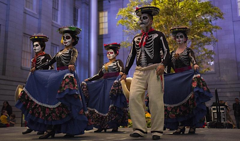 El Dia de los Muertos