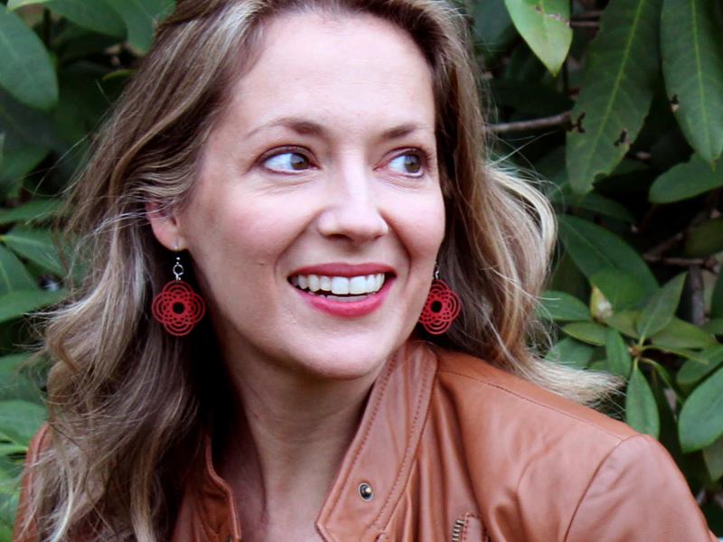 A picture of Melissa Scholes Young, author of The Hive.